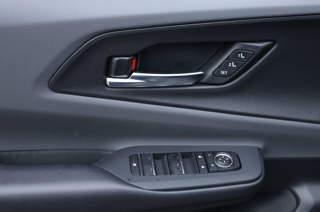 Used 2024 Toyota Prius Limited image 33