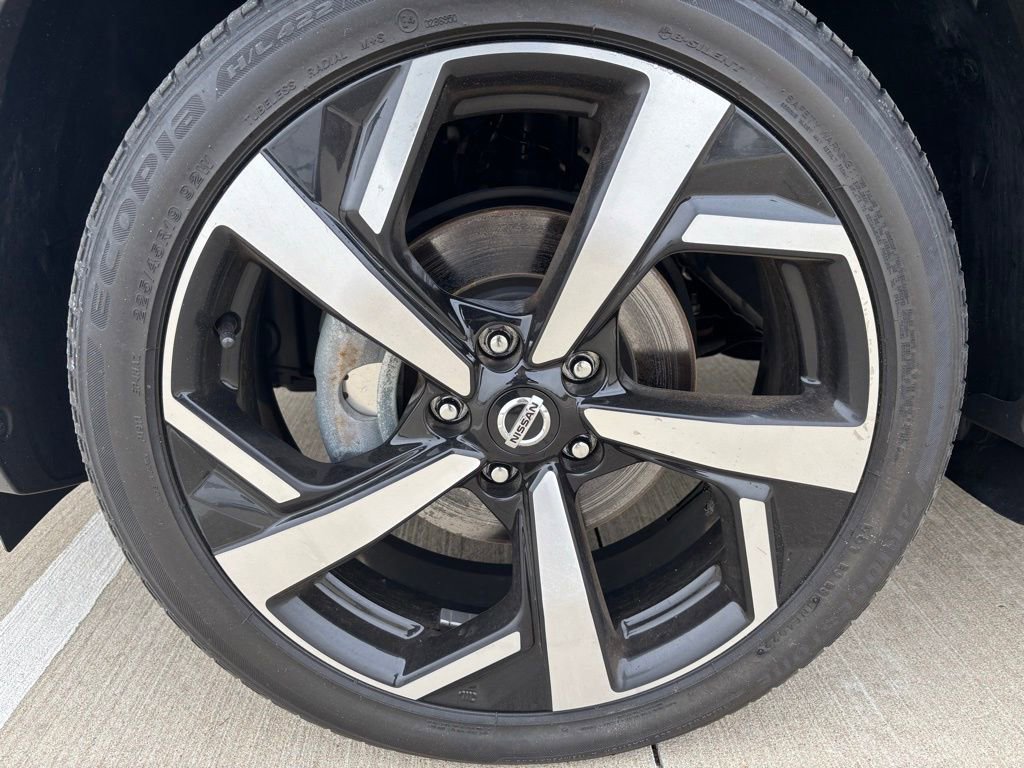 Used 2022 Nissan Rogue Sport SL image 9