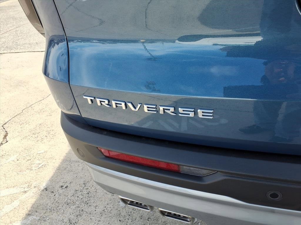 New 2026 Chevrolet Traverse LT w/ Sun and Wheel Package image 5