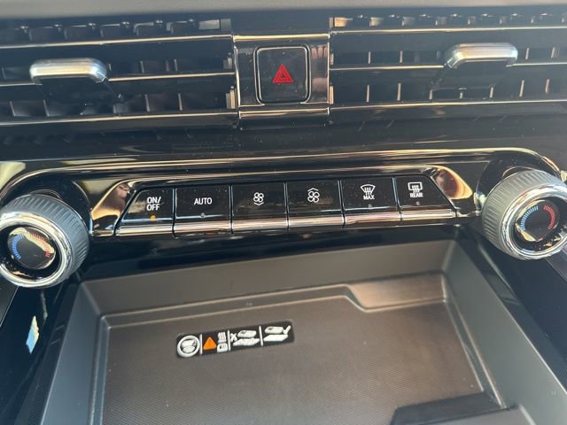 New 2026 Chevrolet Suburban Premier AWD/4WD image 8