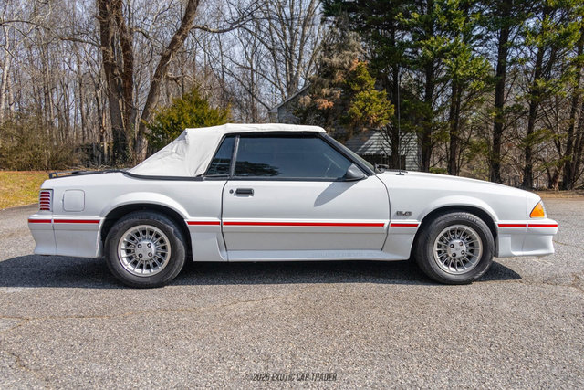 Used 1987 Ford Mustang GT RWD image 16