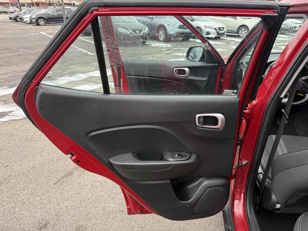 Used 2021 Hyundai Venue SEL image 15