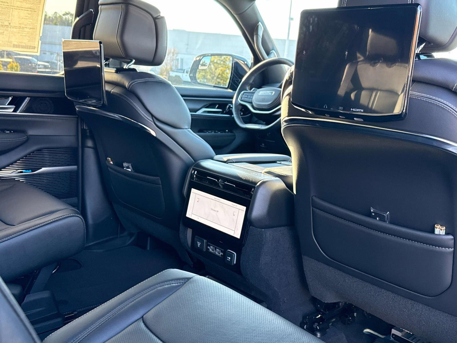 New 2026 Jeep Grand Wagoneer L Summit image 34