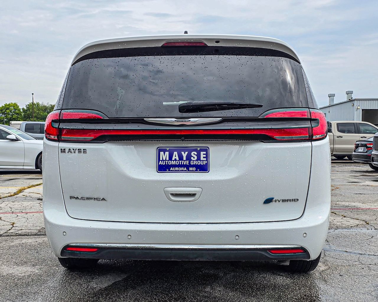 Used 2024 Chrysler Pacifica Limited FWD image 5
