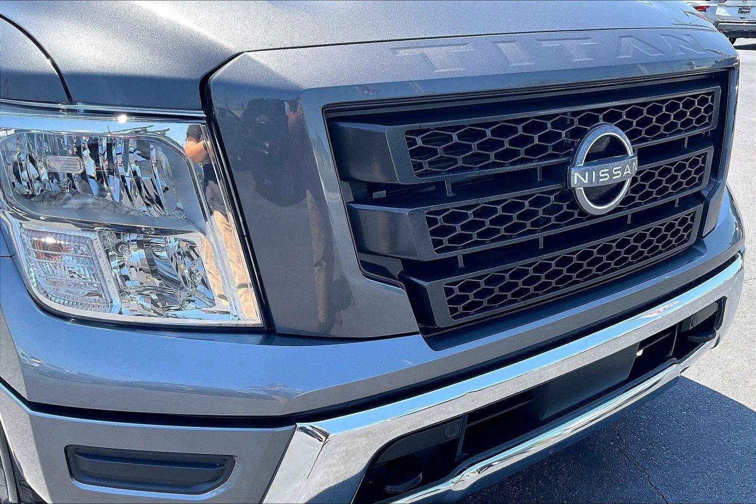 Certified 2024 Nissan Titan SV w/ SV Convenience Package RWD image 30