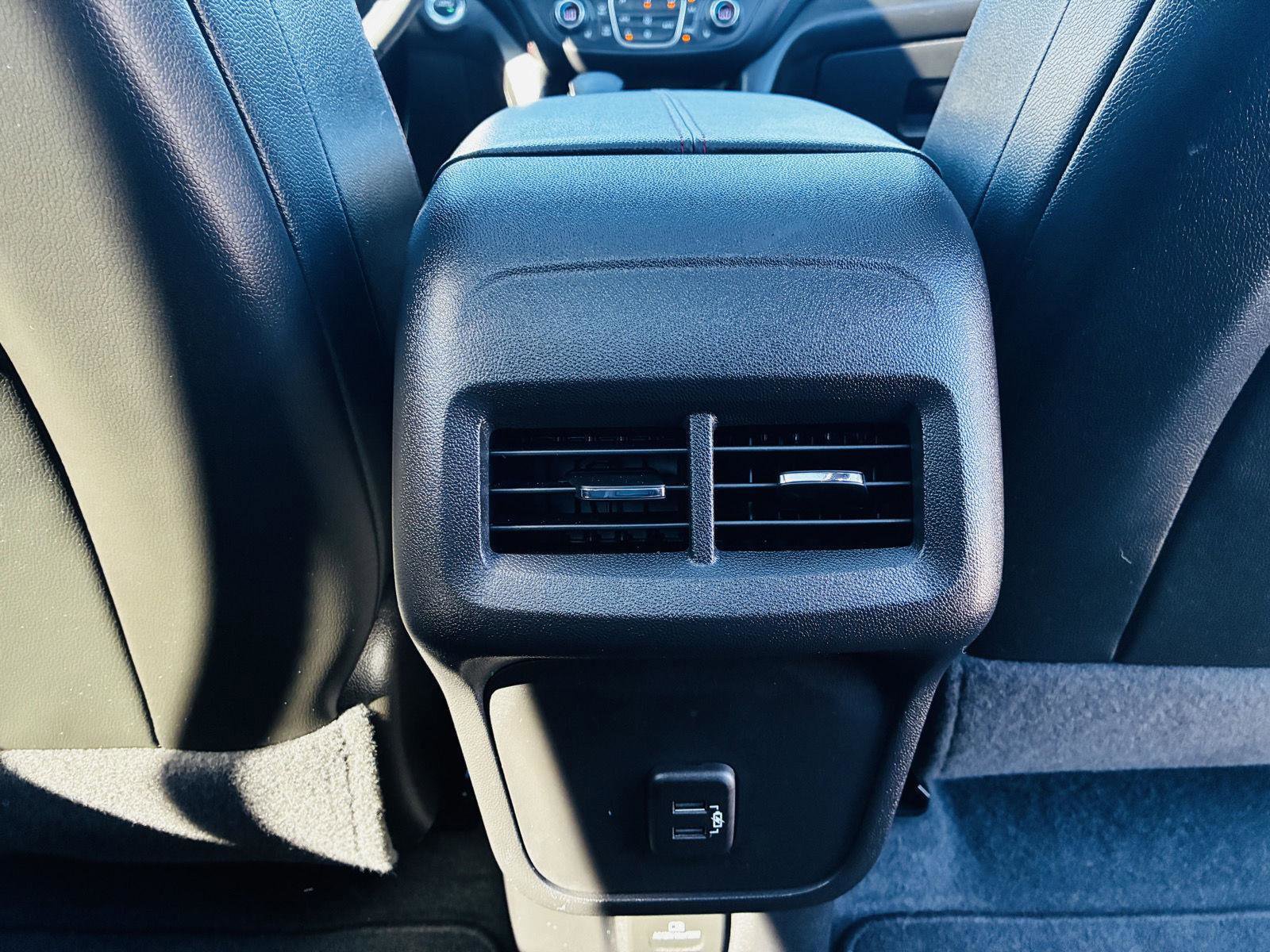 Used 2022 Chevrolet Equinox RS w/ RS Leather Package image 36