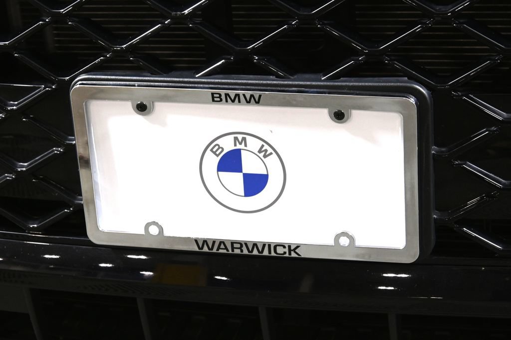 Used 2025 Volkswagen Tiguan SE R-Line AWD/4WD image 14