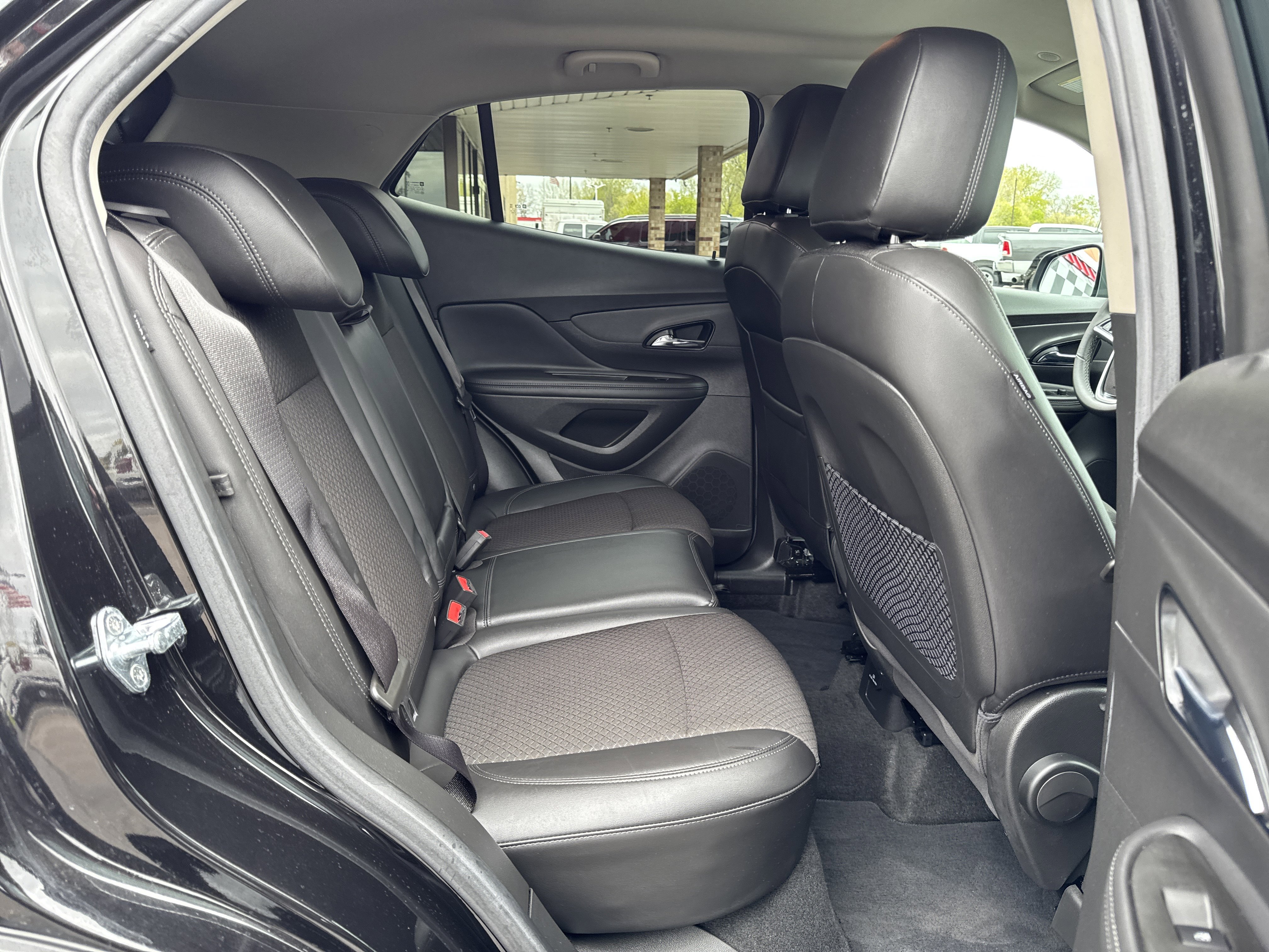 Used 2021 Buick Encore Preferred w/ Safety Package II FWD image 28