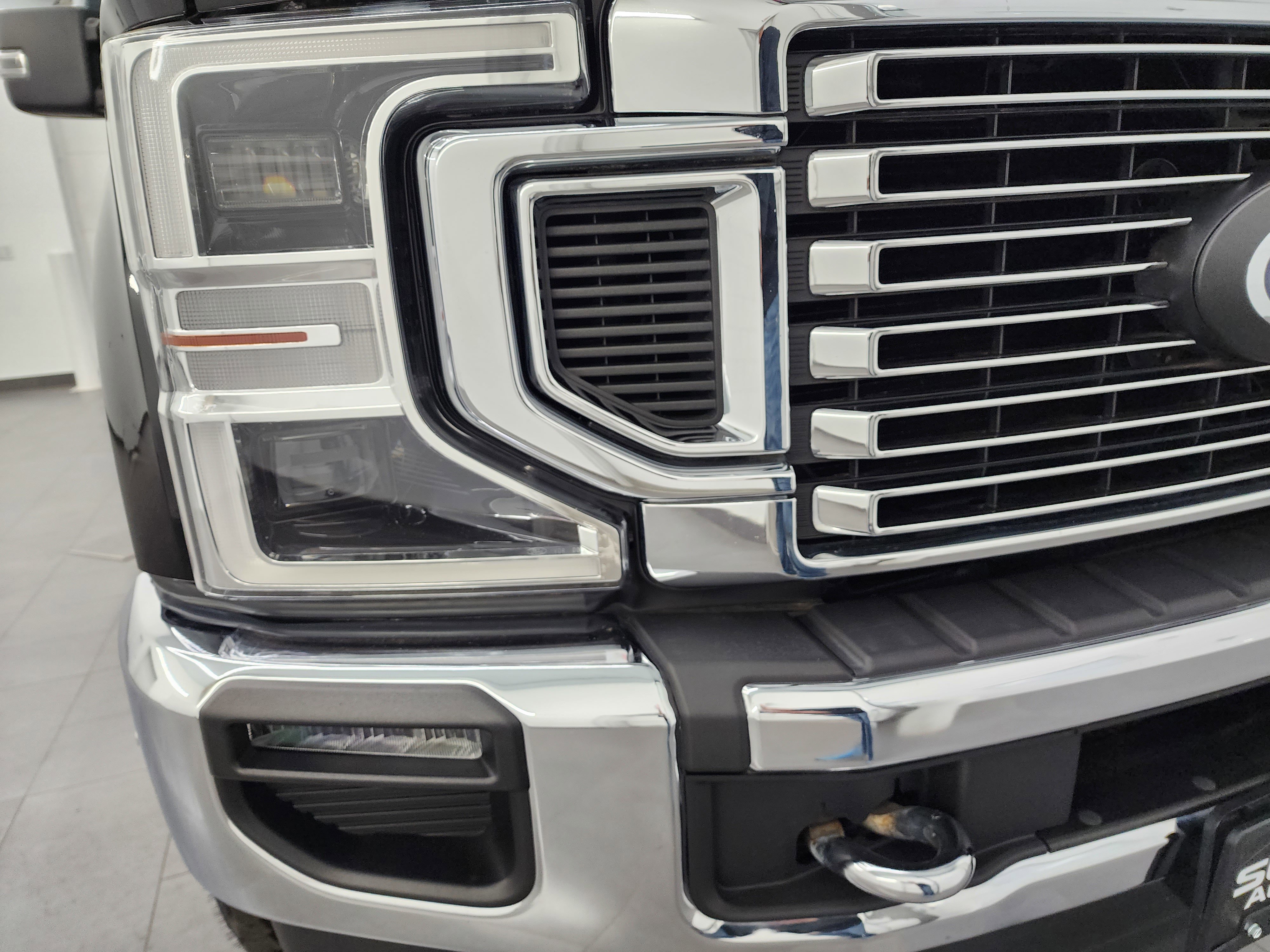 Used 2020 Ford F350 Lariat w/ Lariat Ultimate Package image 27