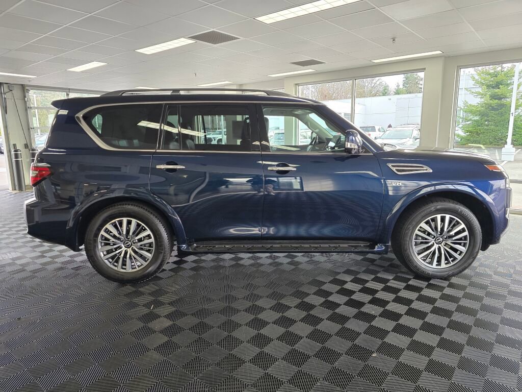 Used 2022 Nissan Armada SL w/ Captain's Chairs Package image 3