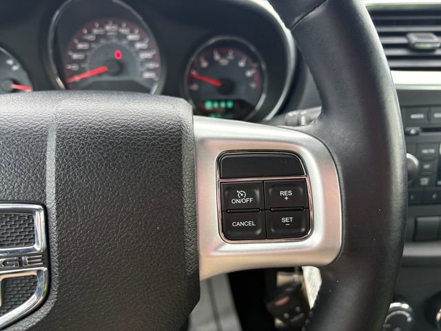 Used 2013 Dodge Avenger SXT image 8