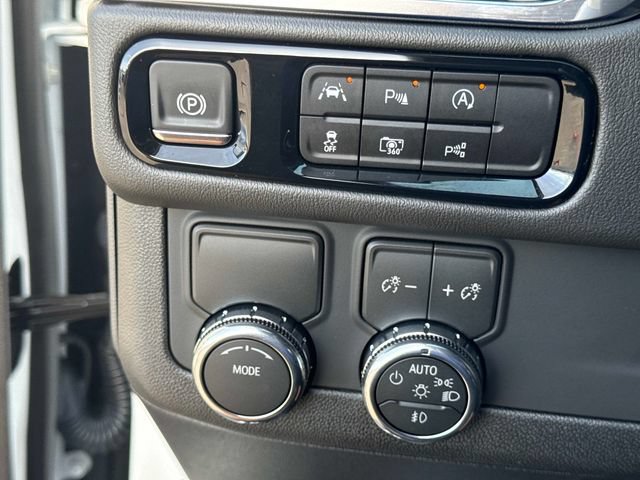 Used 2026 GMC Yukon Elevation w/ LPO, Floor Liner Package RWD image 25