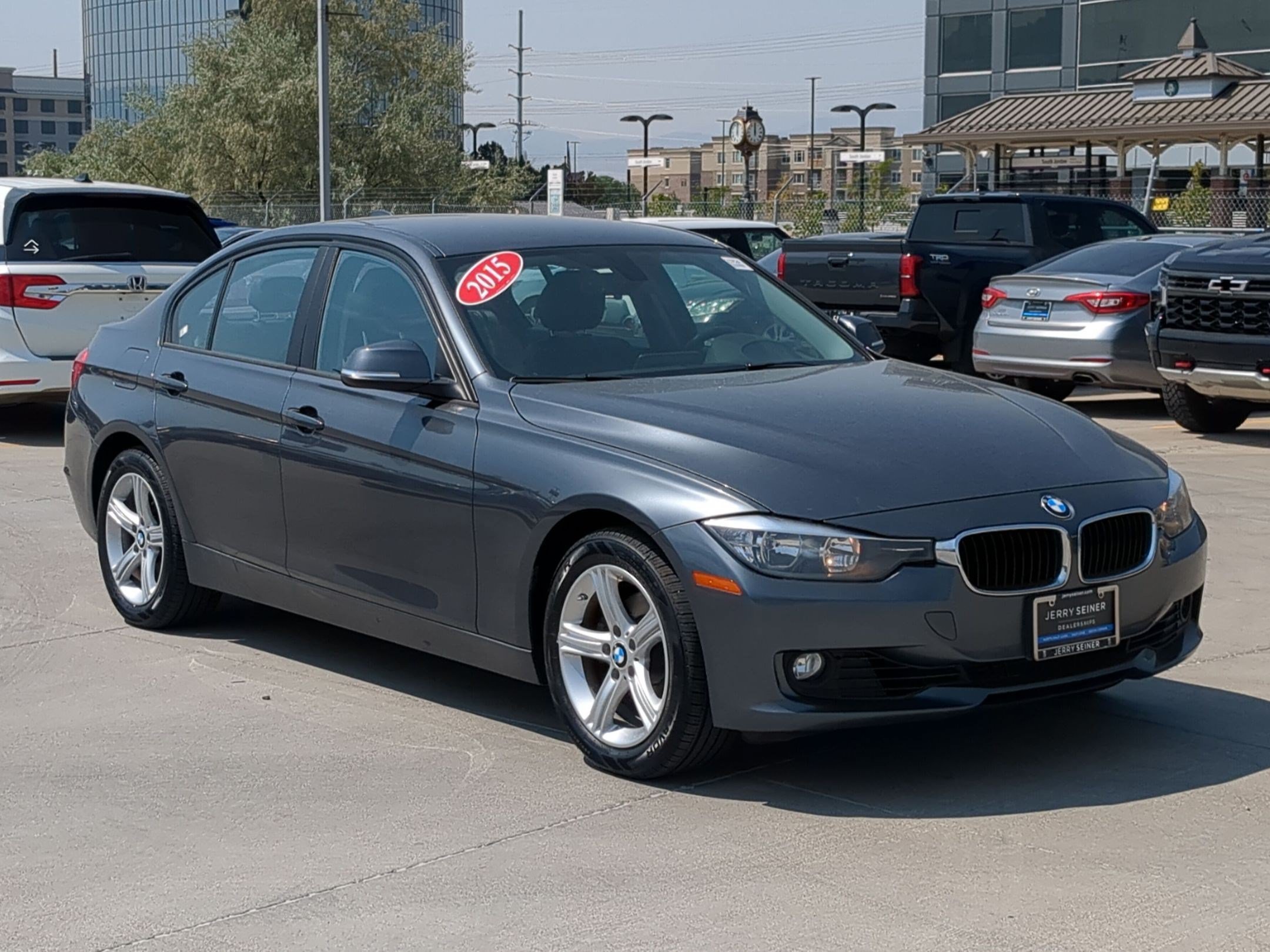 Used 2015 BMW 328i xDrive Sedan AWD/4WD image 7