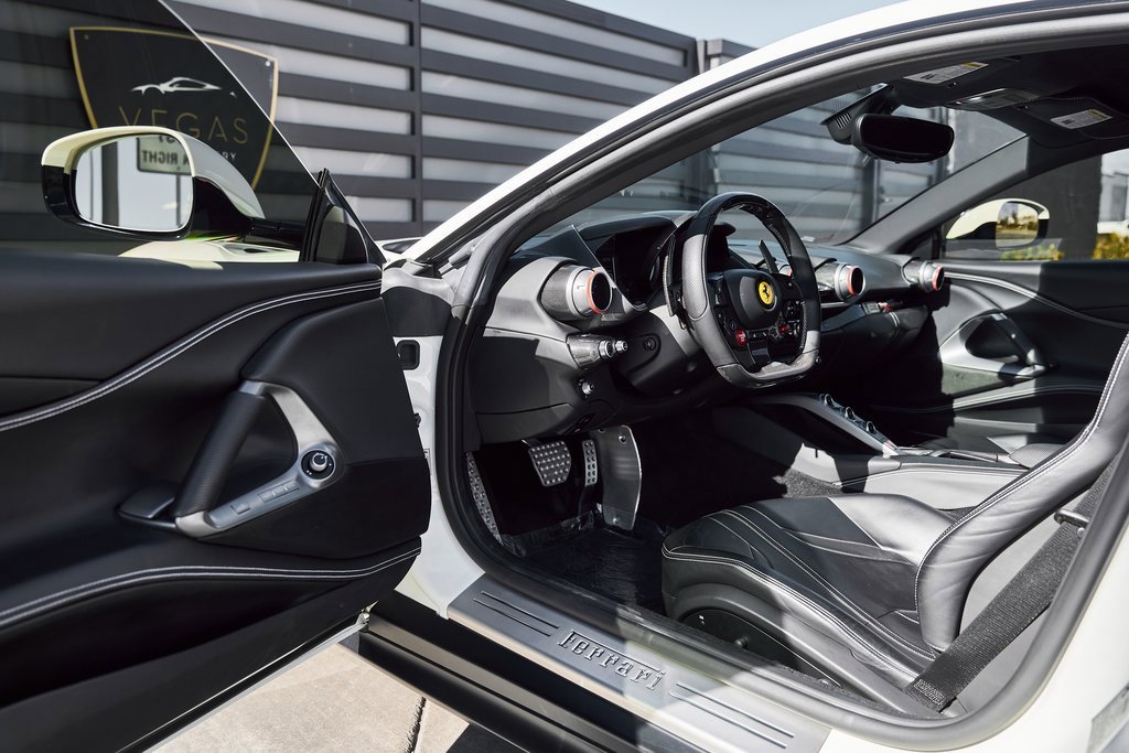 Used 2019 Ferrari 812 Superfast image 28
