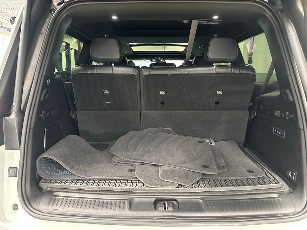 Used 2022 Jeep Wagoneer Series III w/ Premium Group I image 30