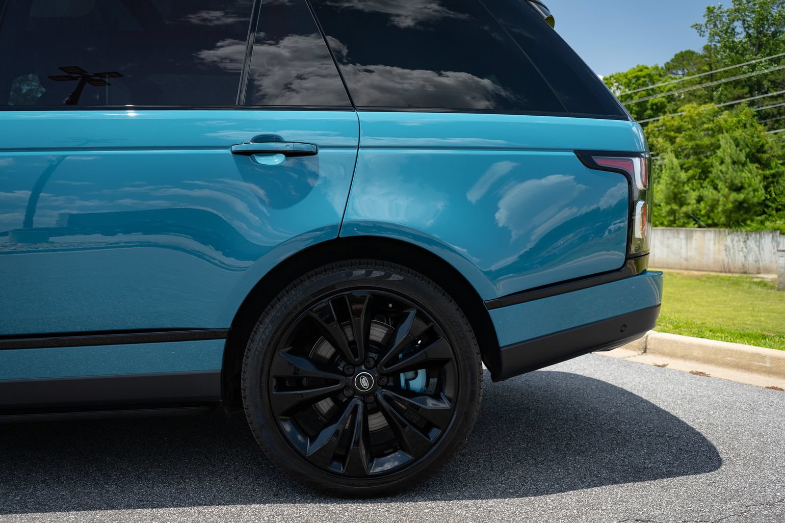 Used 2021 Land Rover Range Rover Autobiography Fifty Edition AWD/4WD image 13