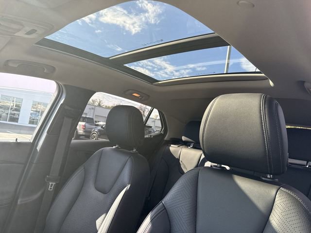 Used 2023 Buick Encore GX Essence w/ Experience Buick Package image 19