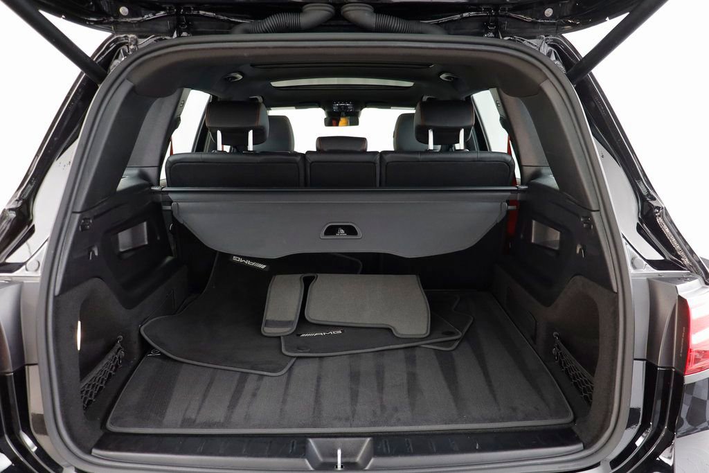 Used 2025 Mercedes-Benz GLB 35 AMG 4MATIC image 18