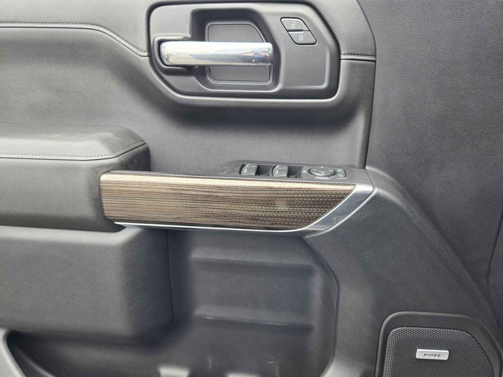 Used 2022 Chevrolet Silverado 1500 LT Trail Boss w/ Convenience Package II AWD/4WD image 21