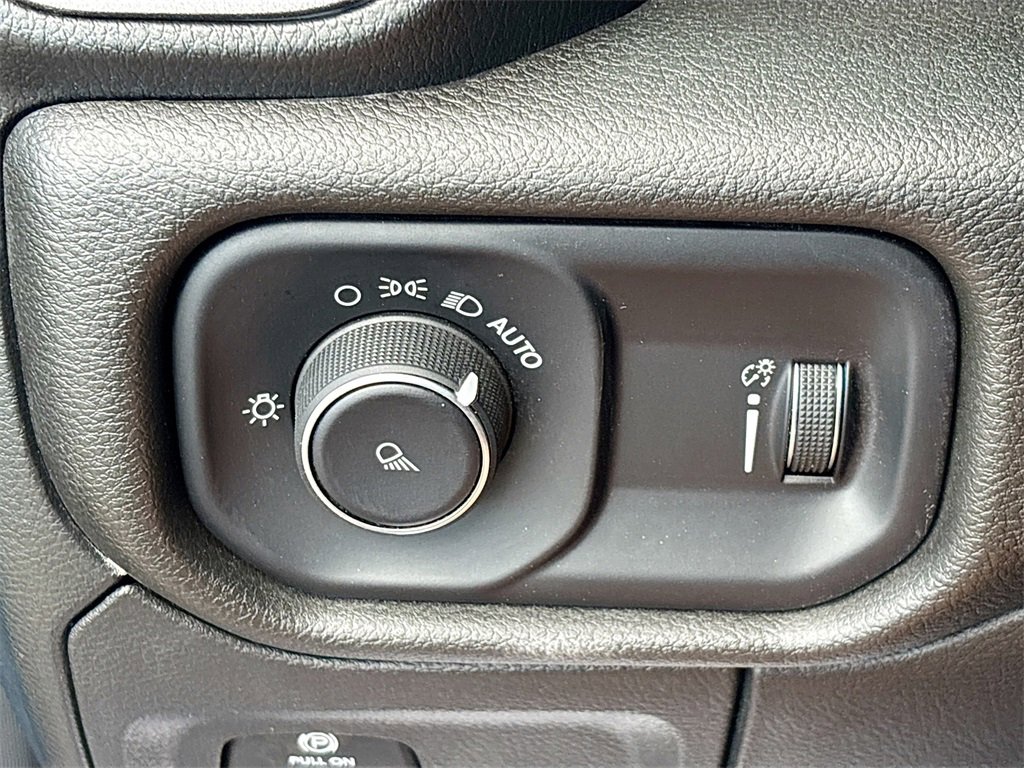 Used 2023 RAM 1500 Tradesman image 10