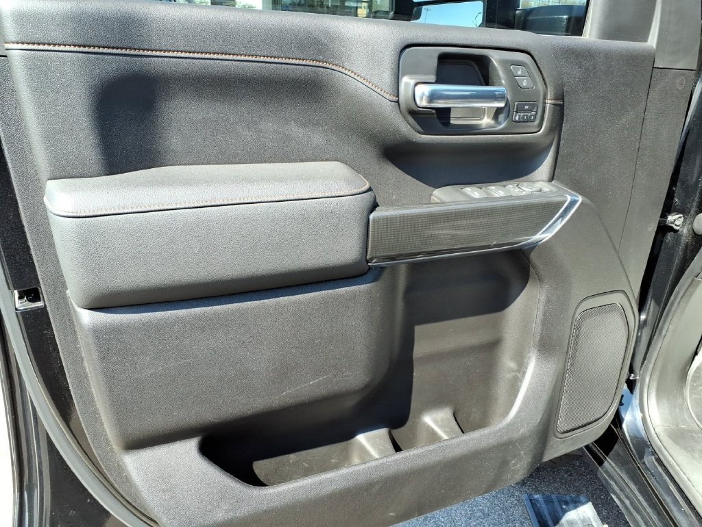 Used 2023 GMC Sierra 2500 AT4 w/ Gooseneck/5TH Wheel Package AWD/4WD image 12