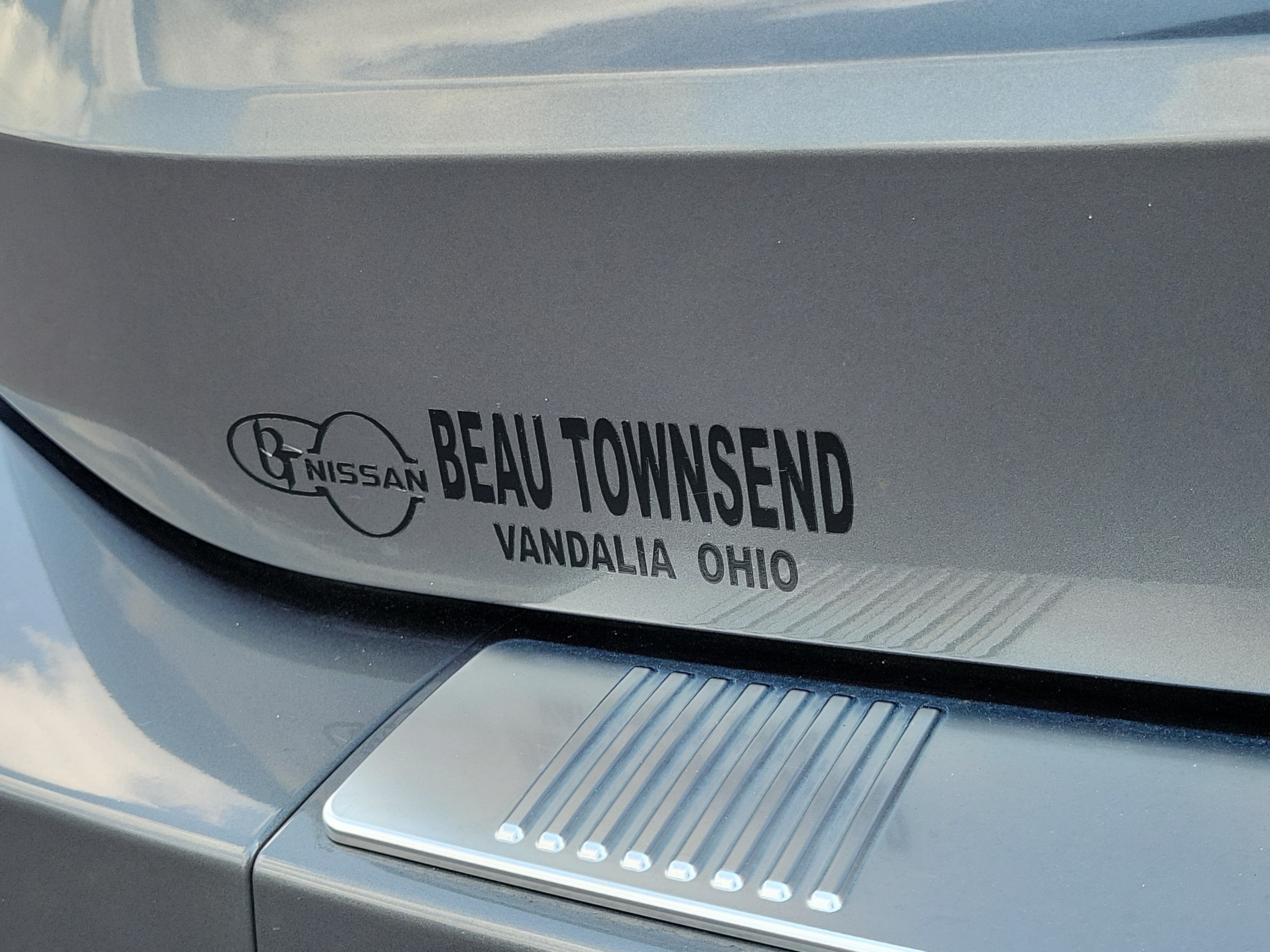 Certified 2025 Nissan Rogue SL AWD/4WD image 6