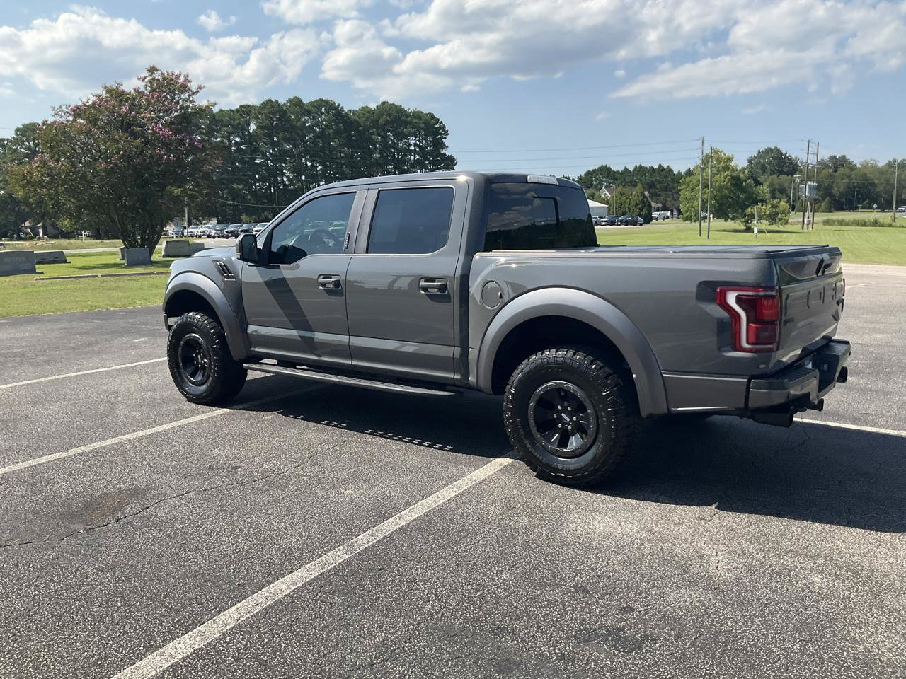 Used 2018 Ford F150 Raptor w/ Equipment Group 802A Luxury AWD/4WD image 11