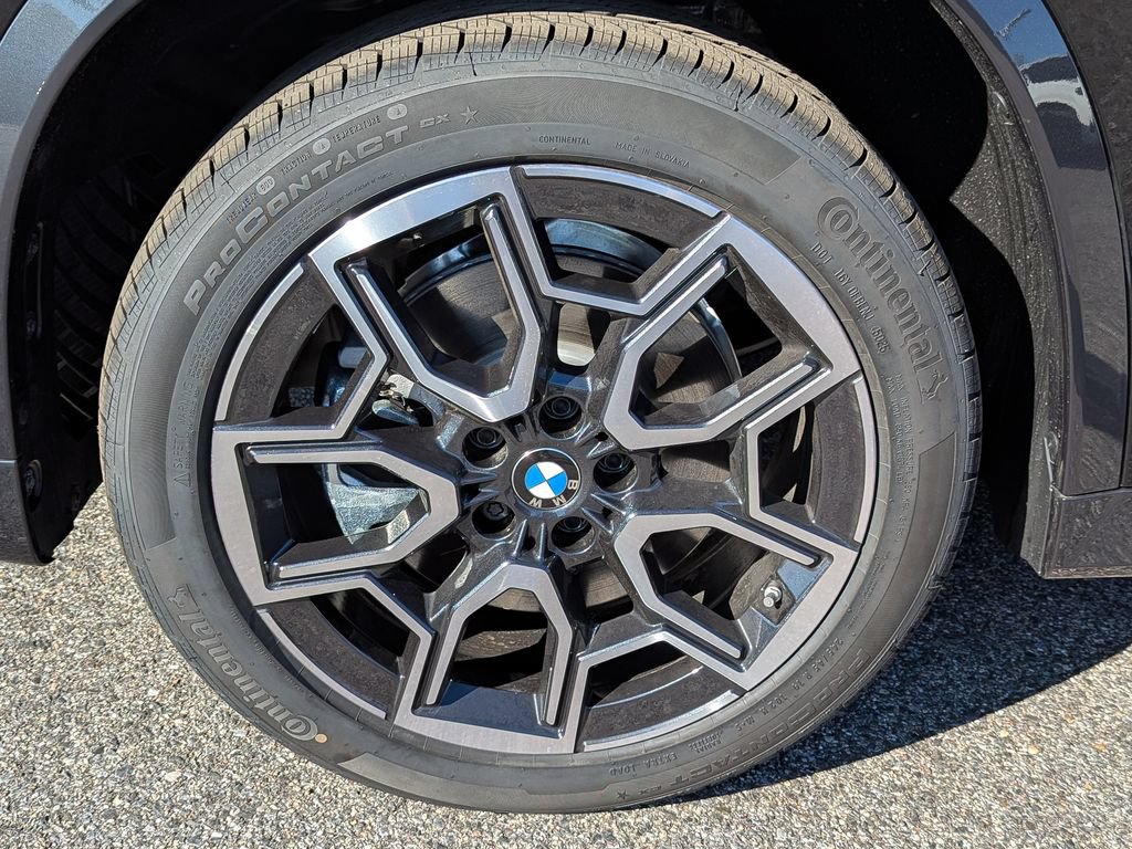 New 2026 BMW X1 xDrive28i w/ Technology Package AWD/4WD image 8