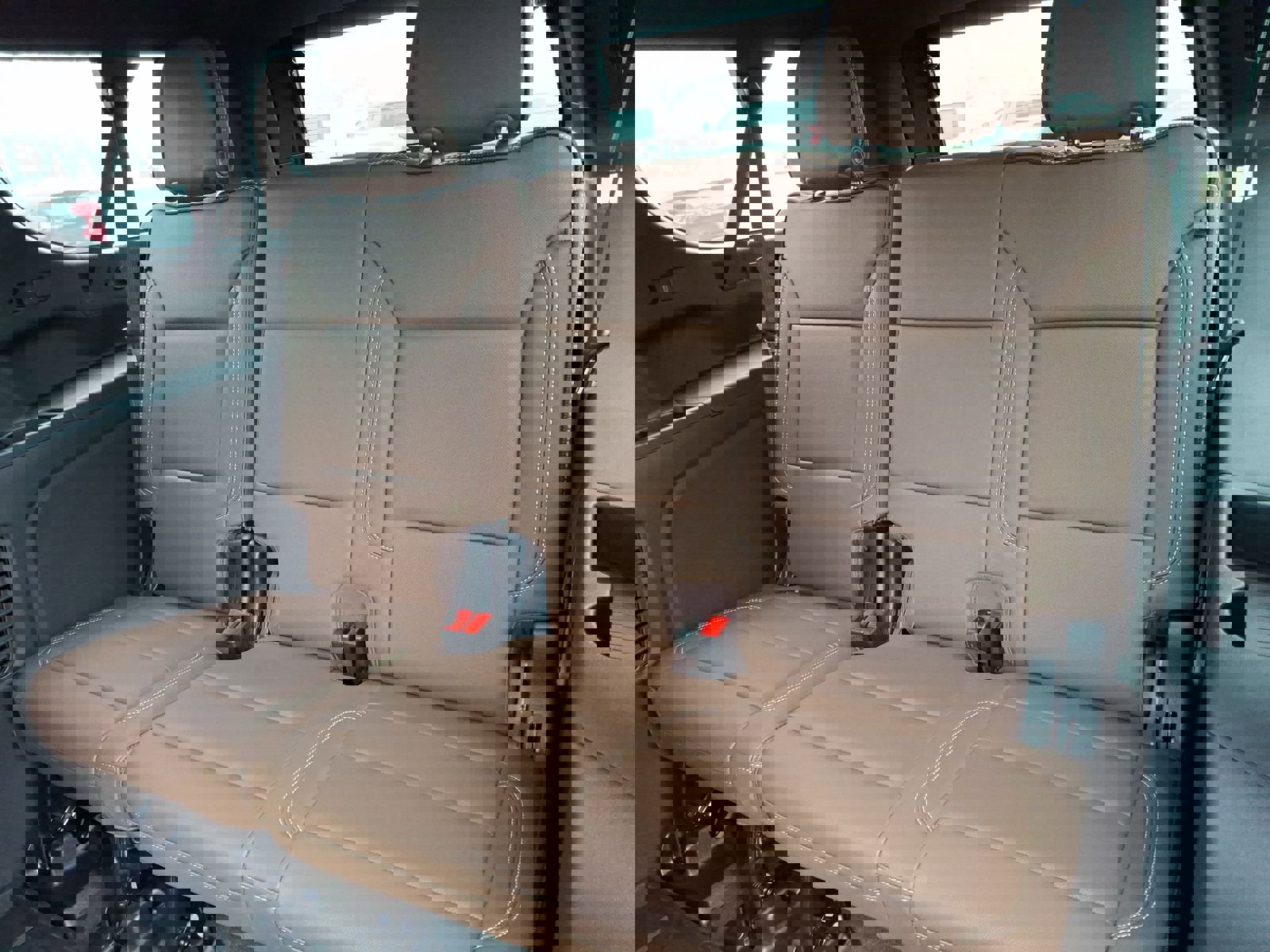 New 2026 Chevrolet Suburban High Country image 24