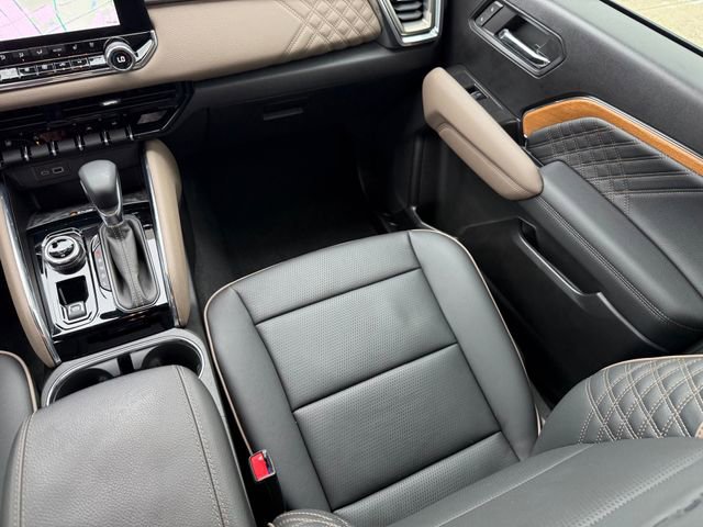 Used 2024 GMC Canyon Denali image 26