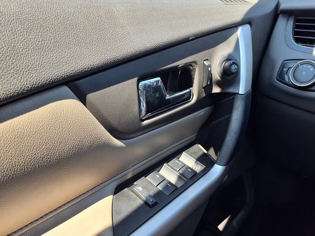Used 2013 Ford Edge Limited w/ Driver Entry Pkg FWD image 20