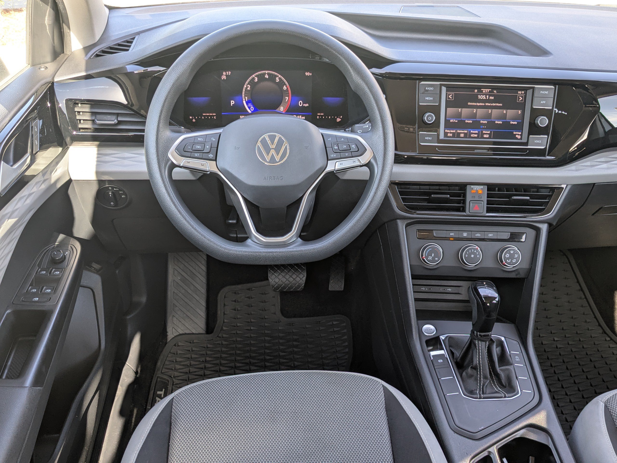 Used 2022 Volkswagen Taos S FWD image 15