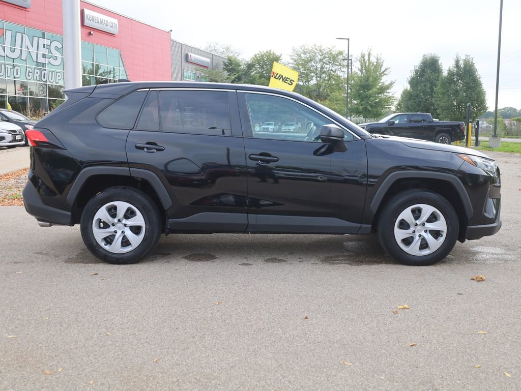 Used 2024 Toyota RAV4 LE image 11