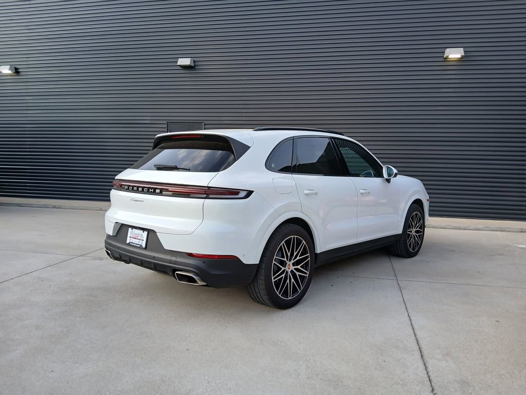 Used 2026 Porsche Cayenne image 5