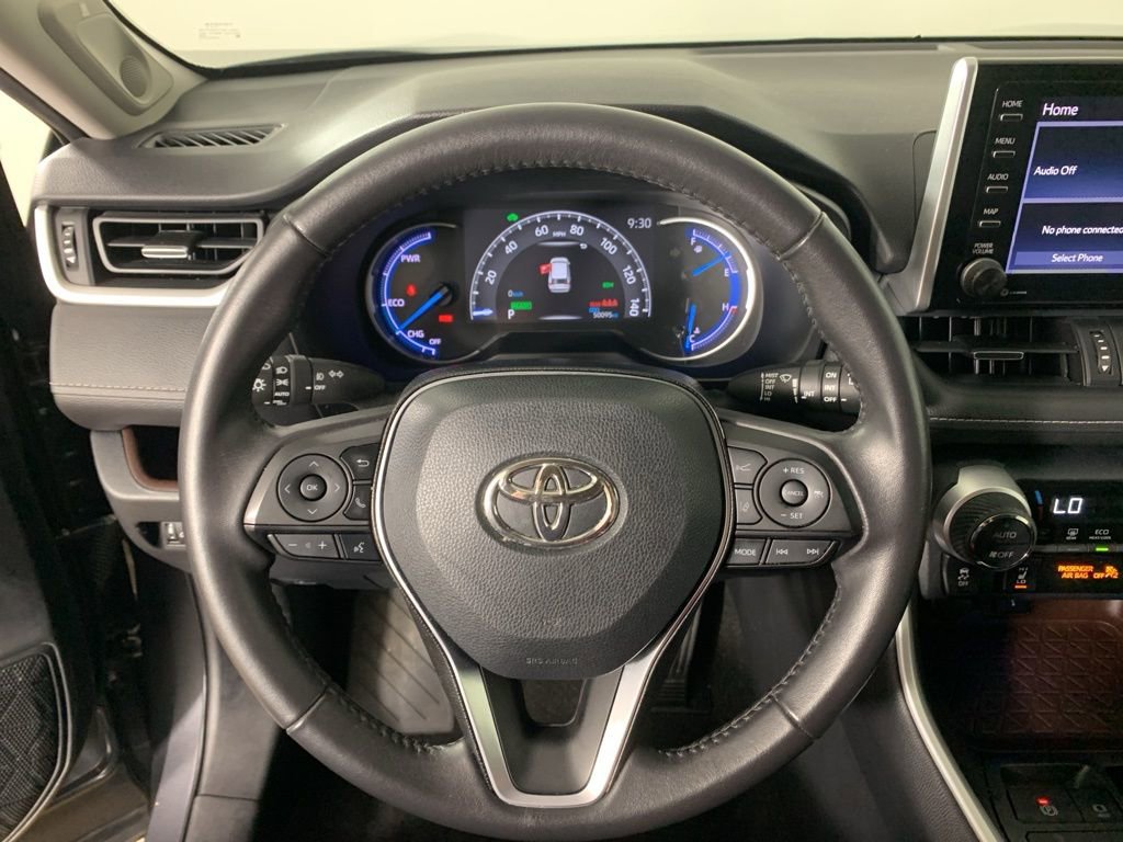 Used 2020 Toyota RAV4 Limited image 21