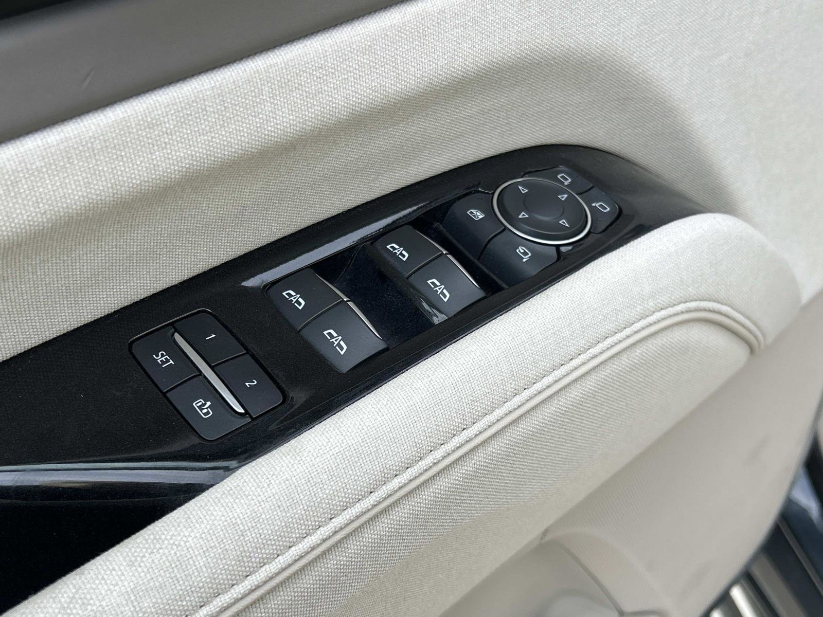 Used 2021 Cadillac Escalade Sport Platinum image 18