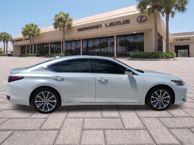 Certified 2020 Lexus ES 300h w/ Premium Package FWD image 3