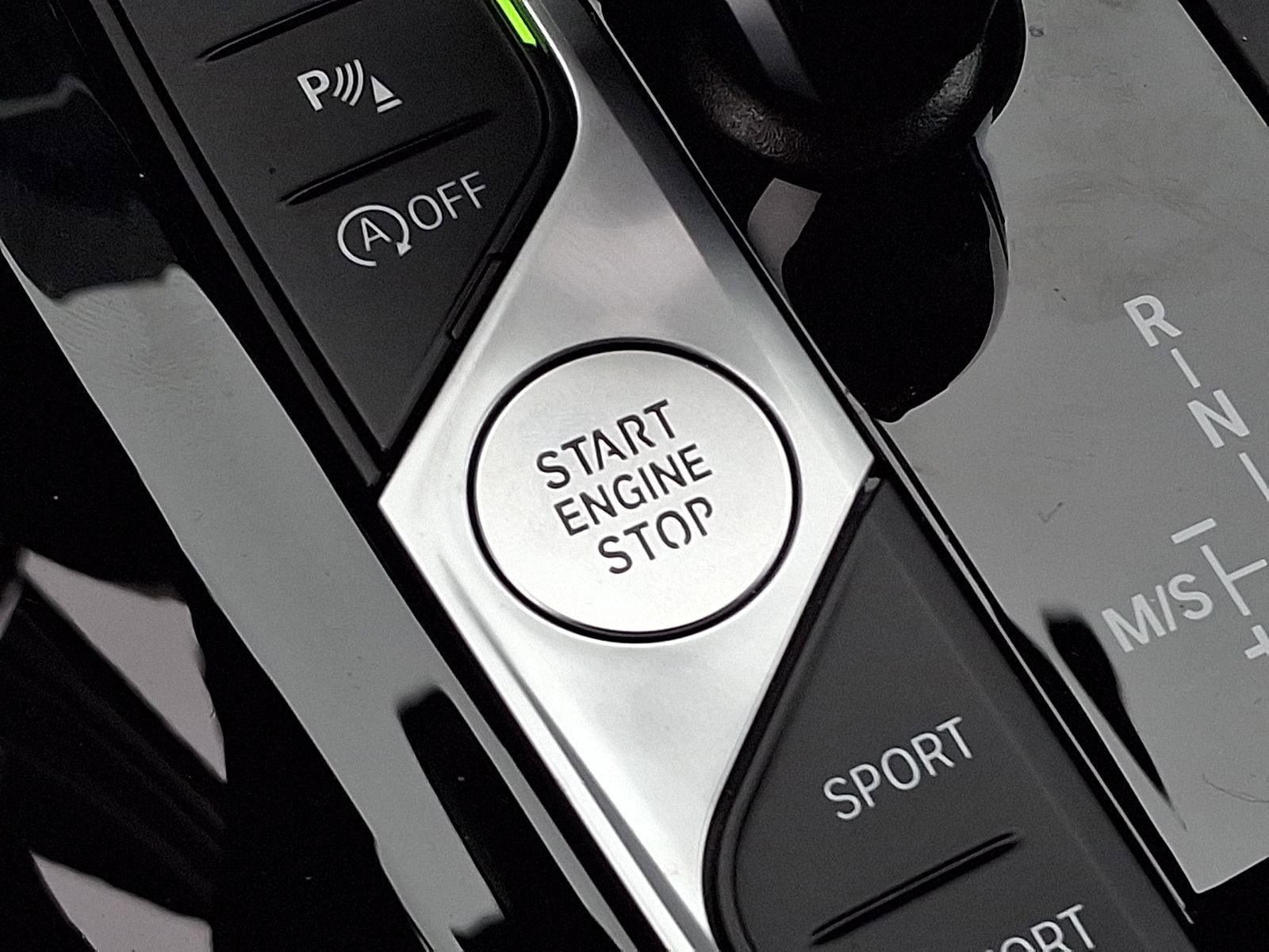 Used 2024 BMW X3 xDrive30i w/ Premium Package w/ZPA image 25