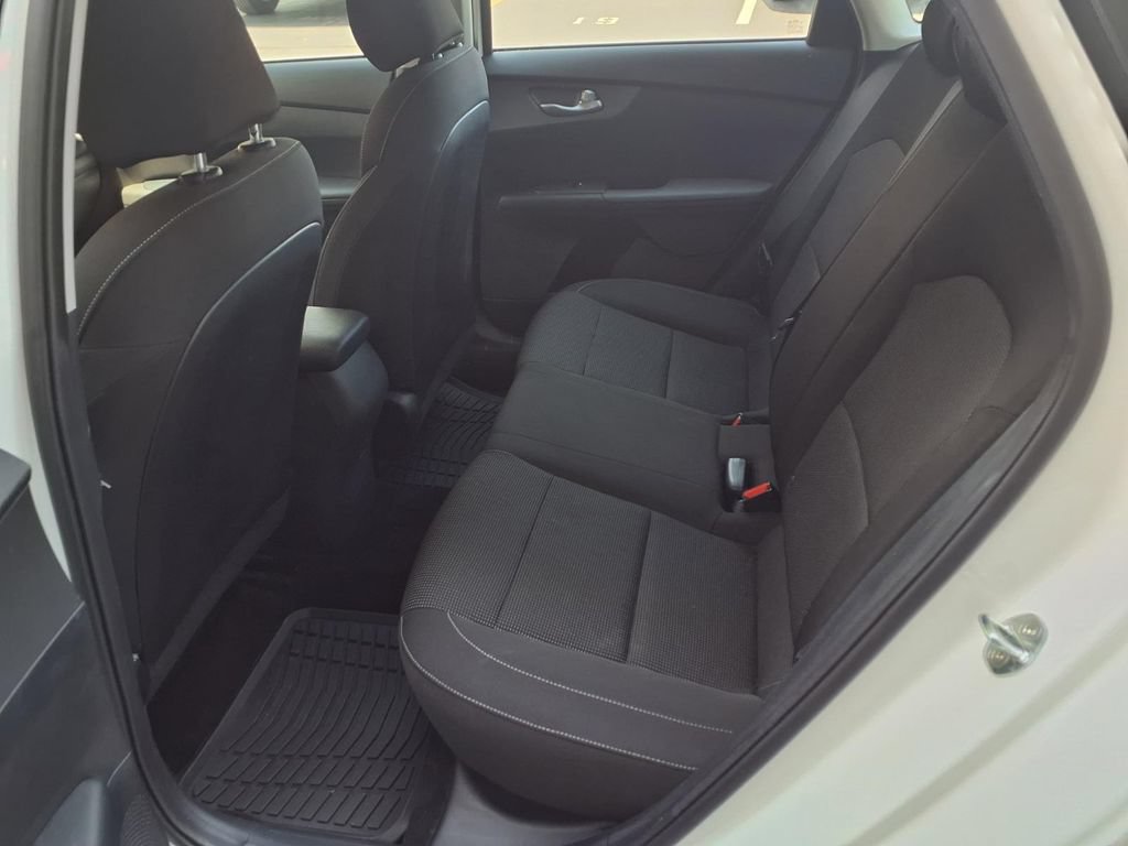 Used 2020 Kia Forte LXS FWD image 20