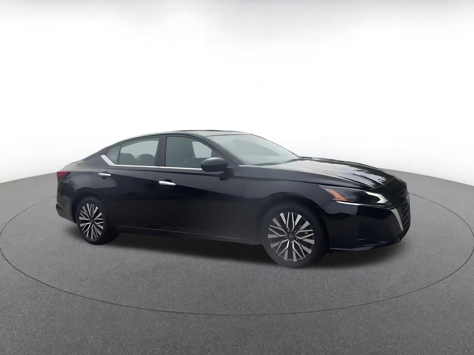 Used 2025 Nissan Altima 2.5 SV FWD video 2