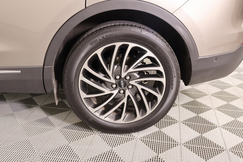 Used 2020 Lincoln Nautilus Reserve w/ Equipment Group 201A image 21