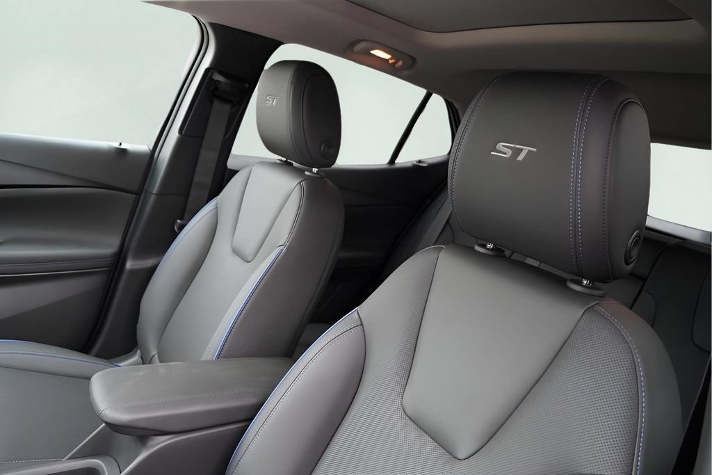 New 2026 Buick Encore GX Sport Touring w/ Advanced Technology Package FWD image 10