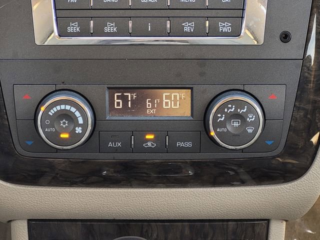 Used 2008 Cadillac DTS w/ Sun And Sound Package image 15