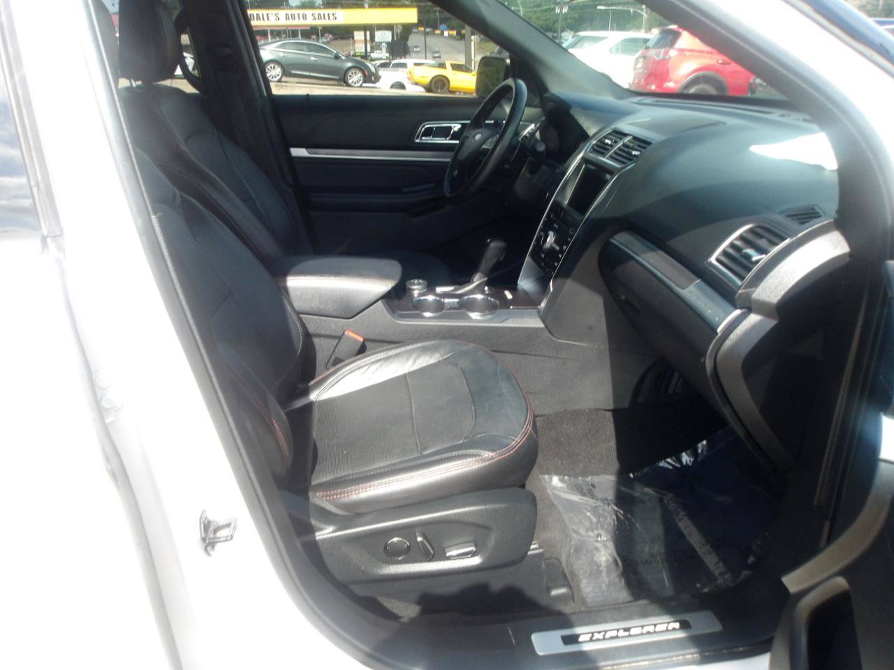 Used 2018 Ford Explorer Sport w/ Equipment Group 401A AWD/4WD image 10