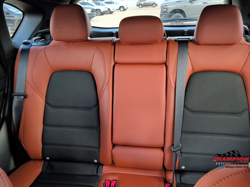 Used 2024 MAZDA CX-5 Carbon Edition image 15