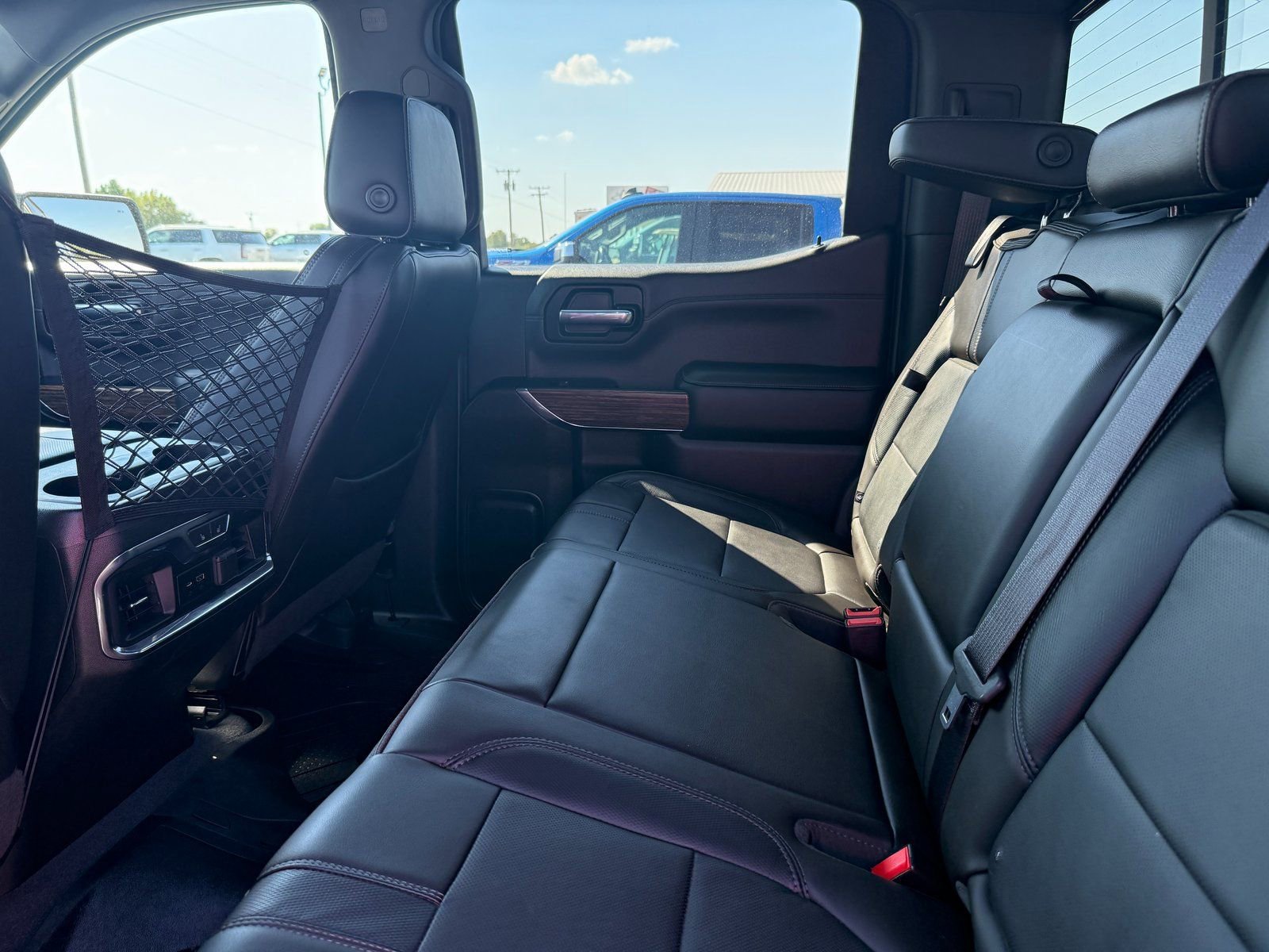 Used 2019 Chevrolet Silverado 1500 High Country w/ Technology Package image 14