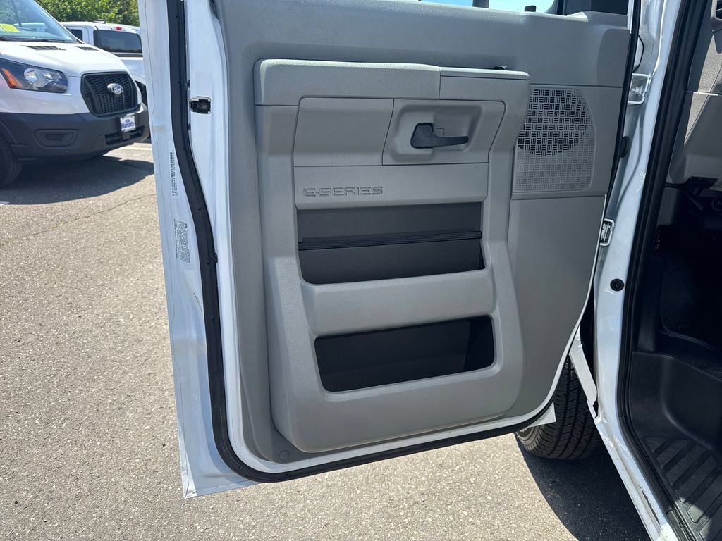 Certified 2025 Ford E-450 and Econoline 450 Super Duty w/ Power Equipment Group RWD image 13