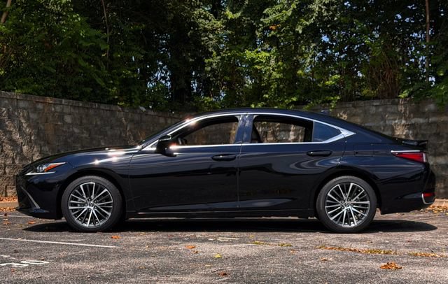 Certified 2025 Lexus ES 300h w/ Premium Package FWD image 9