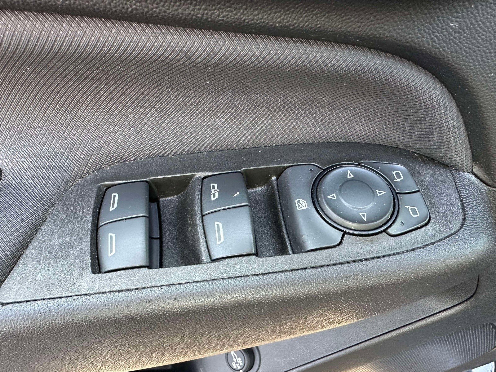 Certified 2023 Chevrolet Equinox RS image 28