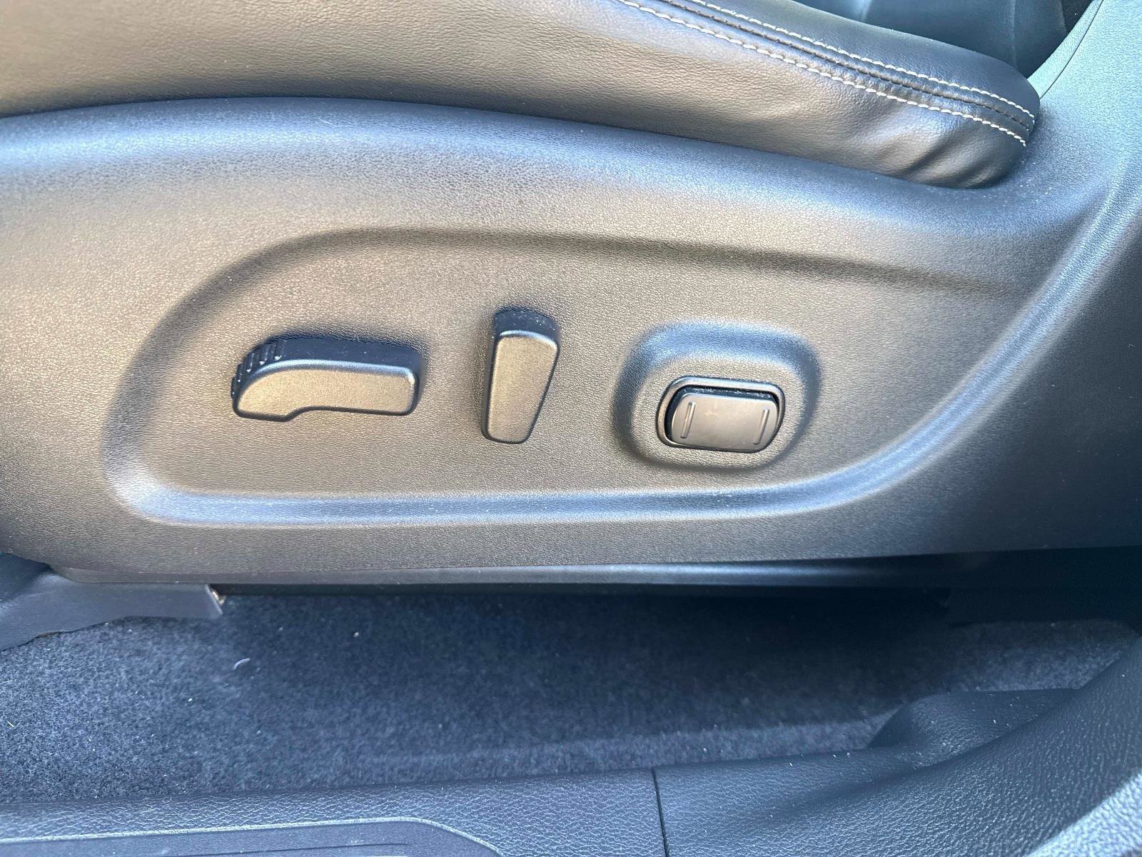 Used 2022 Nissan Murano SV w/ SV Midnight Edition Package image 20